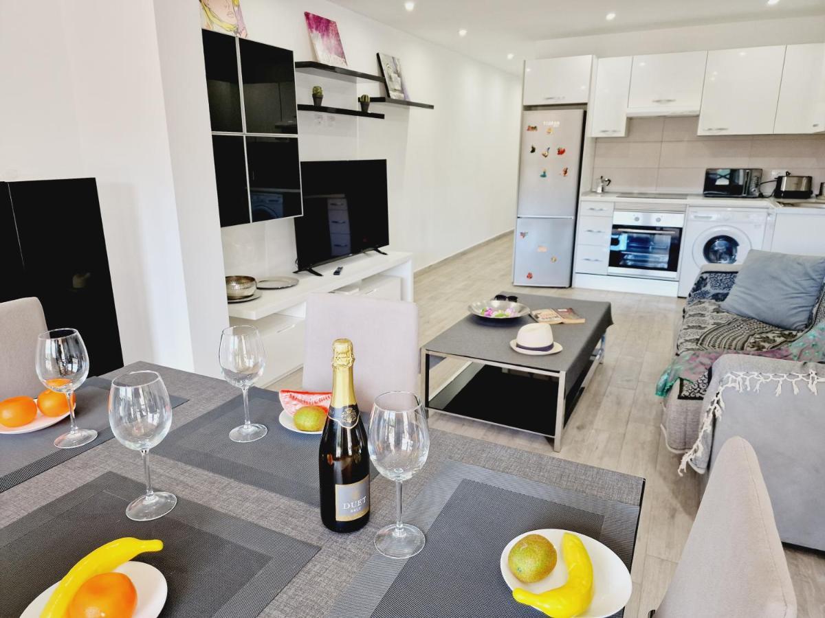 Luxury San Marino Apartment & Pool View Los Cristianos  Eksteriør bilde
